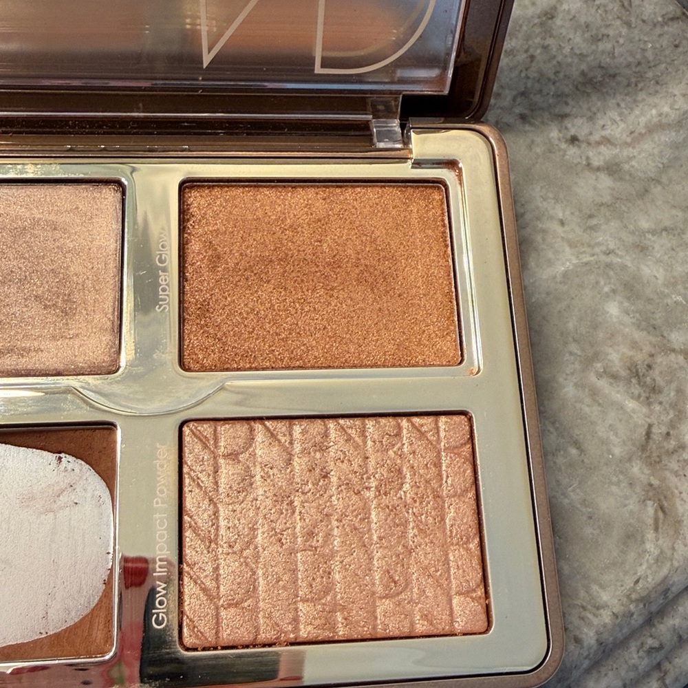 Natasha Denona Tan Bronze & Glow Palette - Picture 6 of 7